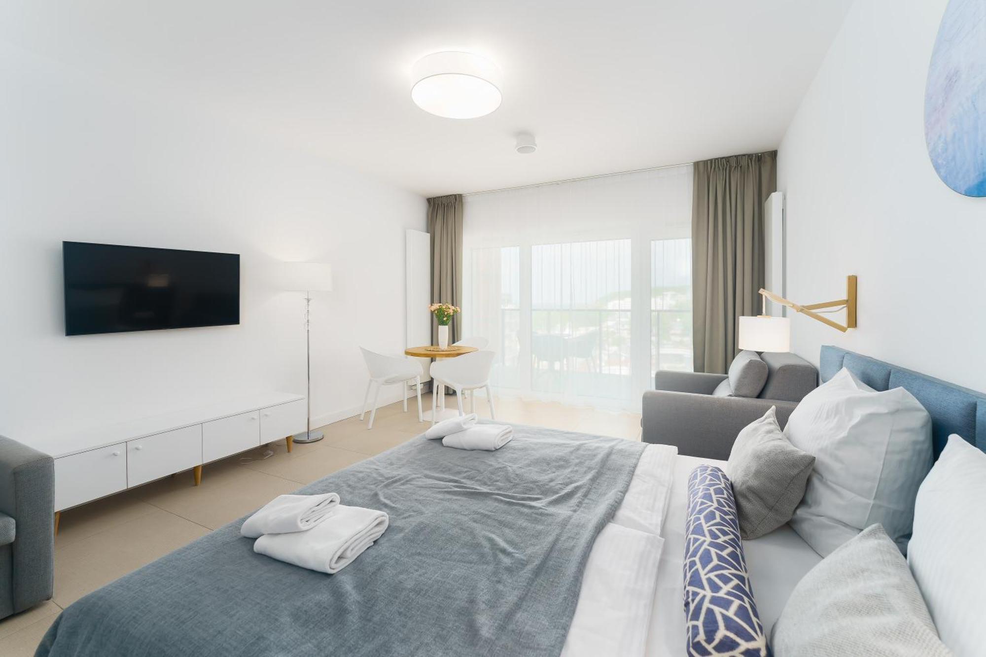 Aquamarina Prima Deluxe Studios With Sea View By Noclegi Renters ミエンジズドロイェ エクステリア 写真